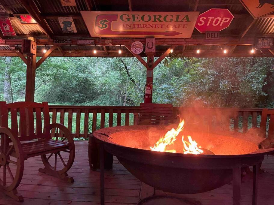 Cute Cabin Creek & Firepit #12 Helen Dış mekan fotoğraf