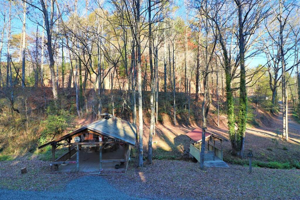 Cute Cabin Creek & Firepit #12 Helen Dış mekan fotoğraf